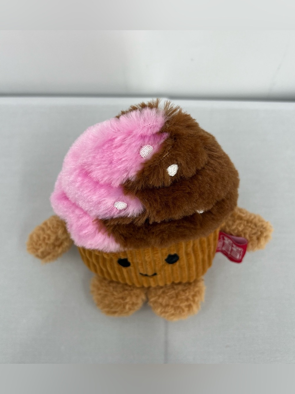 Bum Bumz pink Frosted Cupcake kawaii Plush  Stuffed animal Dessert plushie cute - Picture 6 of 9